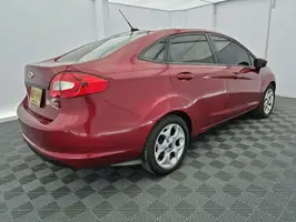 2013  Ford Fiesta - Image 17