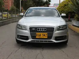 2010  Audi A4 - Image 10