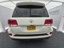 2019  Toyota Land - Image 16