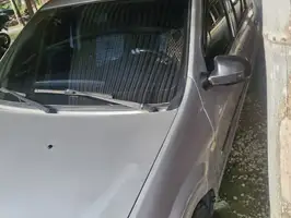 2013  Renault Logan - Image 13