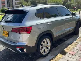 2022  Volkswagen Taos - Image 10