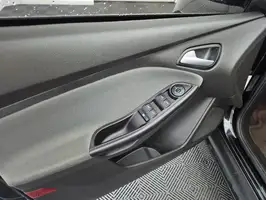 2013  Ford Focus - Image 20