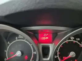 2011  Ford Fiesta - Image 22