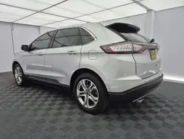 2017  Ford Edge - Image 32
