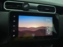 2025  Renault Duster - Image 18