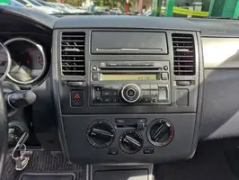 2013  Nissan Tiida - Image 44