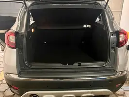 2021  Renault Captur - Image 21