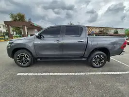 2023  Toyota Hilux - Image 10