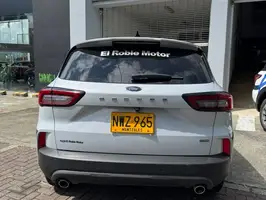 2025  Ford Escape - Image 25