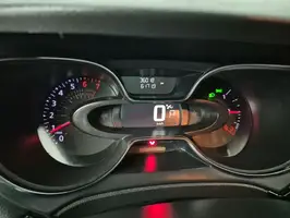 2023  Renault Captur - Image 32