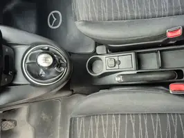 2010  Mazda 2 - Image 24