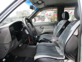 2003  Chevrolet Rodeo - Image 17