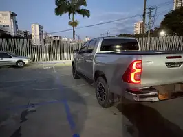 2023  Toyota Hilux - Image 10