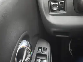 2013  Nissan Versa - Image 9