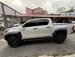 2024  Toyota Hilux - Image 14