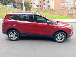 2017  Ford Escape - Image 38