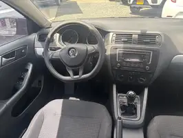 2017  Volkswagen Jetta - Image 15