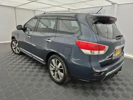 2015  Nissan Pathfinder - Image 31