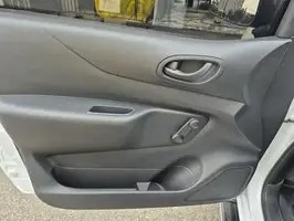 2025  Nissan Frontier - Image 20