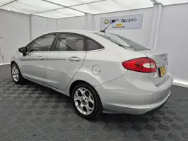 2011  Ford Fiesta - Image 12