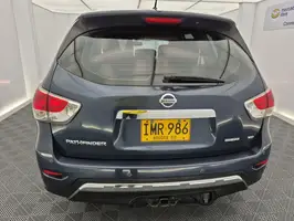 2015  Nissan Pathfinder - Image 32