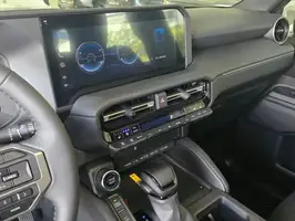 2025  Toyota Prado - Image 17