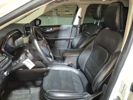 2020  Ford Escape - Image 19