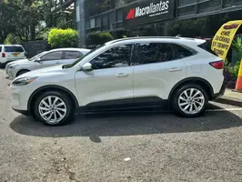 2022  Ford Escape - Image 11