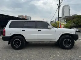 2008  Nissan Patrol - Image 13