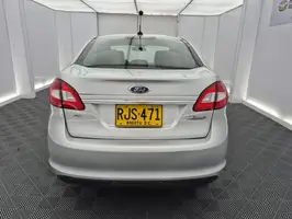 2011  Ford Fiesta - Image 14