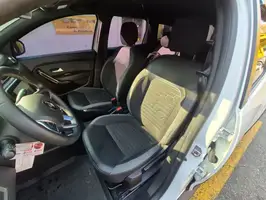 2023  Renault Duster - Image 19