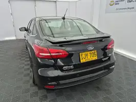 2015  Ford Focus - Image 13