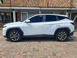 2022  Hyundai Tucson - Image 10