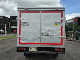 2014  Toyota Hilux - Image 13