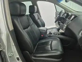 2015  Nissan Pathfinder - Image 21