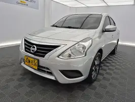 2017  Nissan Versa - Image 30