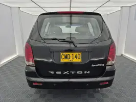 2005  Ssangyong Unknown - Image 14