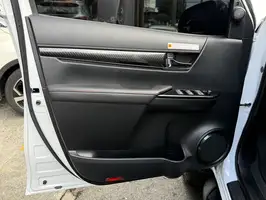 2024  Toyota Hilux - Image 21