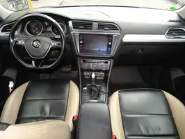 2018  Volkswagen Tiguan - Image 23