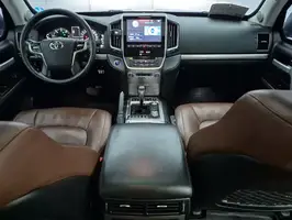 2019  Toyota Land - Image 24