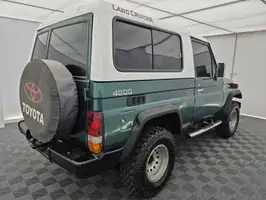 1993  Toyota Land - Image 15