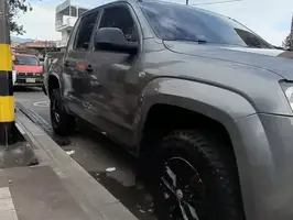 2015  Volkswagen Amarok - Image 28