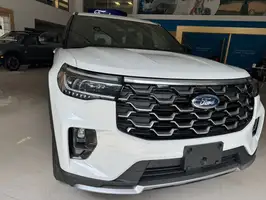 2025  Ford Explorer - Image 27
