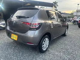 2022  Renault Sandero - Image 8