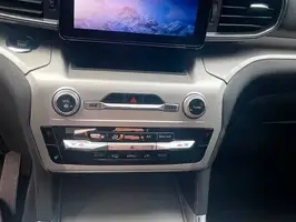2021  Ford Explorer - Image 10