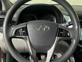 2017  Hyundai Accent - Image 17