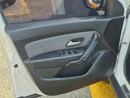 2023  Renault Duster - Image 20