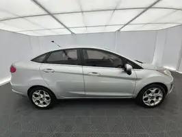 2011  Ford Fiesta - Image 15