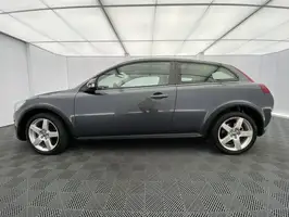 2013  Volvo Unknown - Image 11