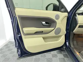 2014  Land Rover Unknown - Image 36